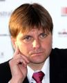 Pavel Hapal replaced by Dušan Uhrin