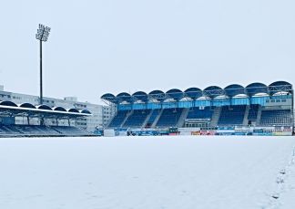 Fotbal se v sobotu nehraje, hřiště zapadalo sněhem
